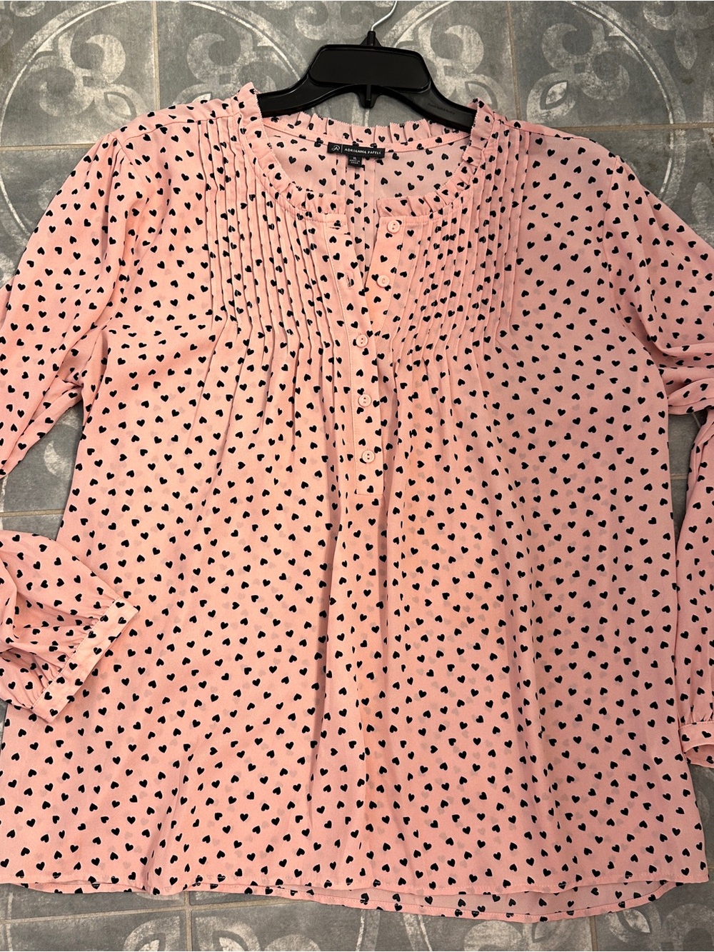 Adrianna Papell Pink Heart-Print Pintuck Button Blouse